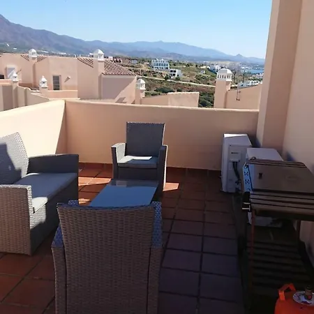 Estrella De La Bahia Casares